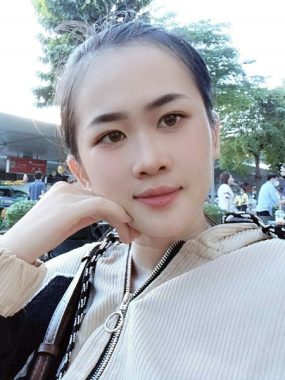 Wife from Chinese Lan Chen from Shanghai age 25