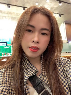 Wife from Taiwan Hui-Chen Wang from Taipei age 20