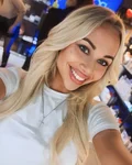 Wife from Ireland Niamh Kelly from Dublin age 20